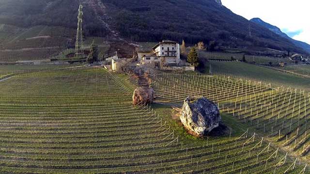 skala-prosla-domem_tn.jpg